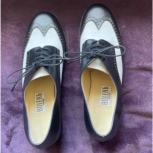 Ladies Wingtip Handmade Shoes